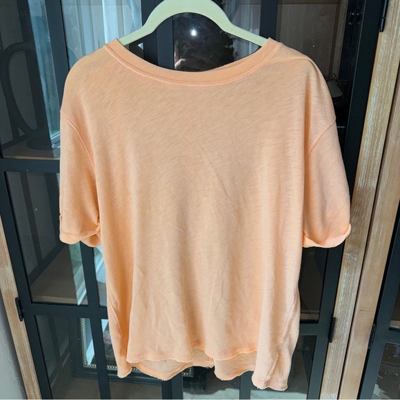 Free People tee We The Nina top tangerine Cactus Flower raw hem short sleeve - Picture 2 of 8